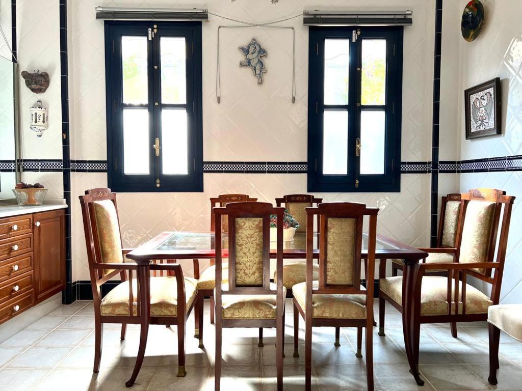 Villa Paula Valencia Манисес Екстериор снимка